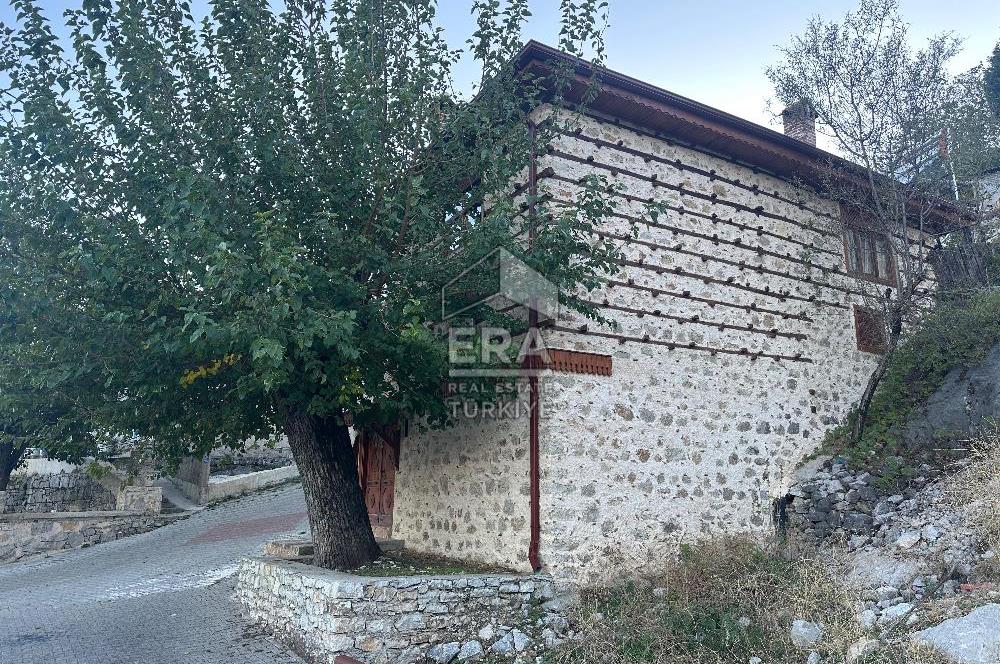 ANTALYA İBRADI MERKEZDE SATILIK DÜĞMELİ EV ve ARSA