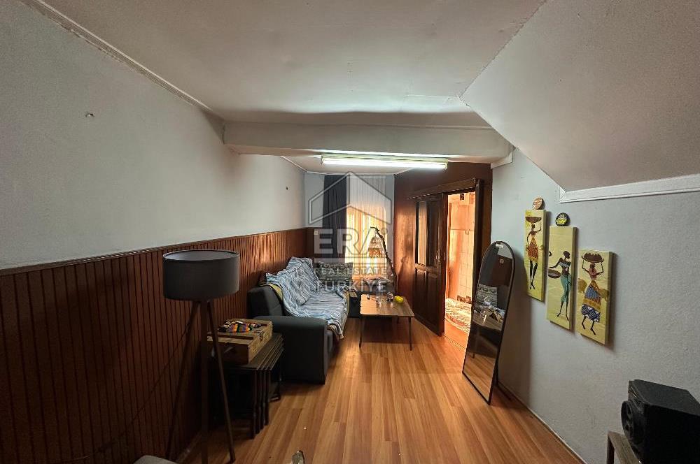 ERA PORT GÜVENCESİYLE AYVALIK MERKEZ'DE 2+1 SATILIK RUM EVİ