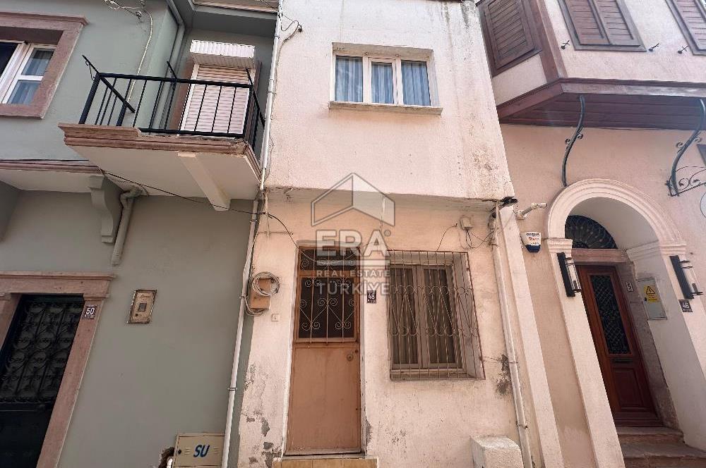 ERA PORT GÜVENCESİYLE AYVALIK MERKEZ'DE 2+1 SATILIK RUM EVİ