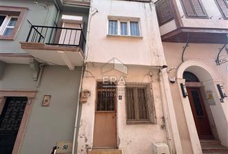 ERA PORT GÜVENCESİYLE AYVALIK MERKEZ'DE 2+1 SATILIK RUM EVİ
