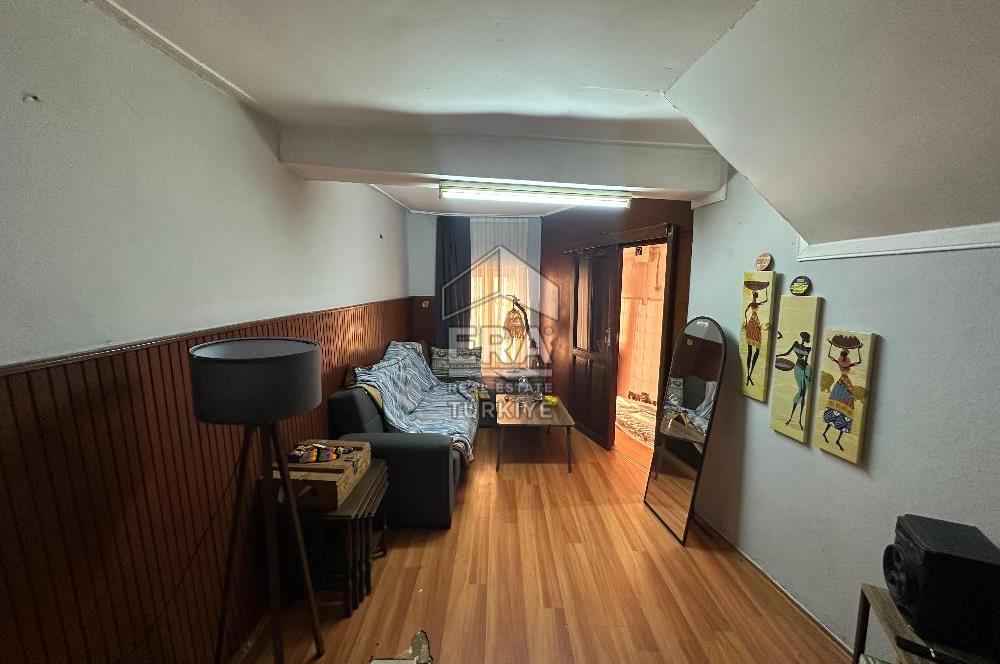 ERA PORT GÜVENCESİYLE AYVALIK MERKEZ'DE 2+1 SATILIK RUM EVİ