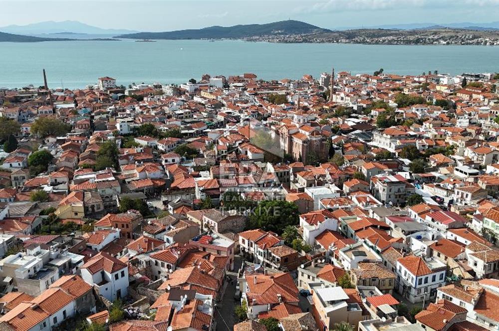 ERA PORT GÜVENCESİYLE AYVALIK MERKEZ'DE 2+1 SATILIK RUM EVİ