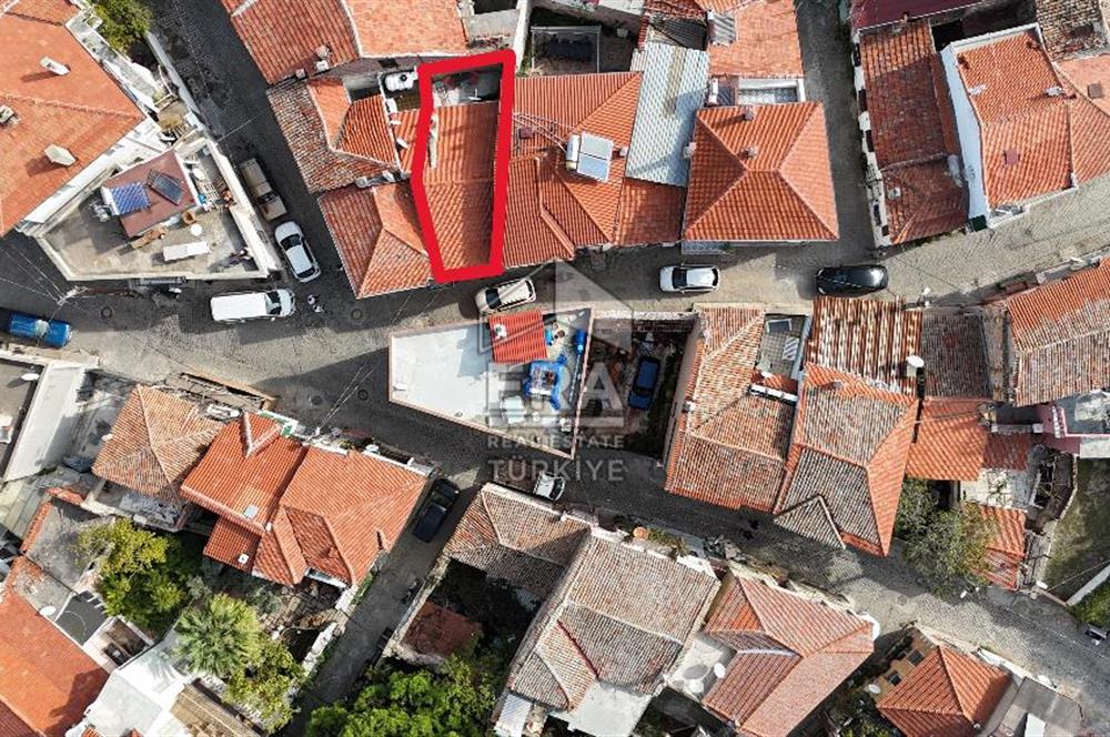ERA PORT GÜVENCESİYLE AYVALIK MERKEZ'DE 2+1 SATILIK RUM EVİ