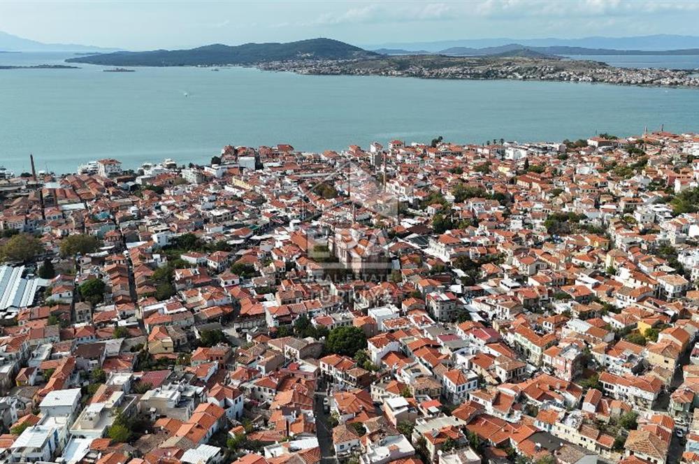 ERA PORT GÜVENCESİYLE AYVALIK MERKEZ'DE 2+1 SATILIK RUM EVİ