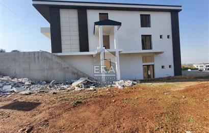 Saruhanda Satılık 6+1 Lüks Tripleks Villa