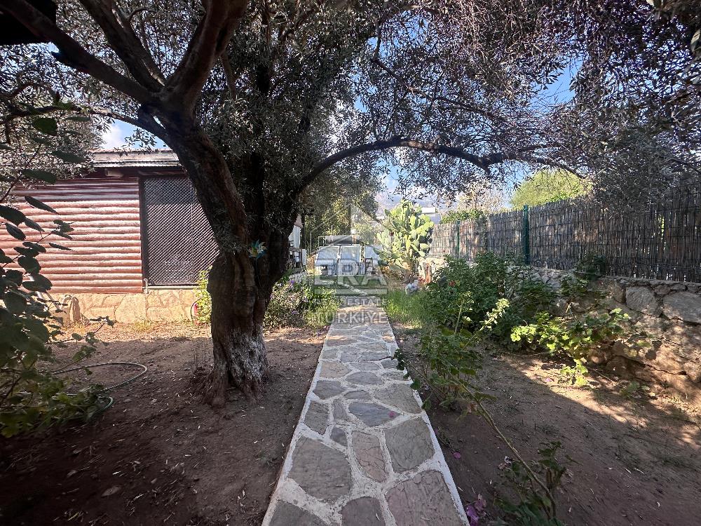 DATÇA OVABÜKÜ’NDE SATILIK 751 m2 ARSA PAYLI 4 ADET BUNGALOV EV