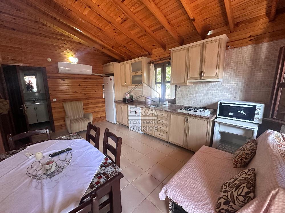 DATÇA OVABÜKÜ’NDE SATILIK 751 m2 ARSA PAYLI 4 ADET BUNGALOV EV