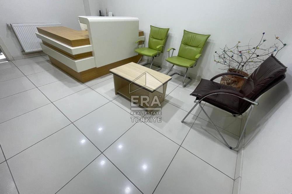 ERA KARAT ADAPAZARI BOSNA CADDESİ'NDE DUBLEX SATILIK OFİS