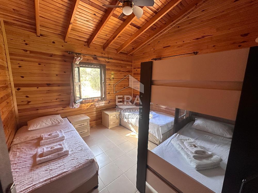 DATÇA OVABÜKÜ’NDE SATILIK 751 m2 ARSA PAYLI 4 ADET BUNGALOV EV