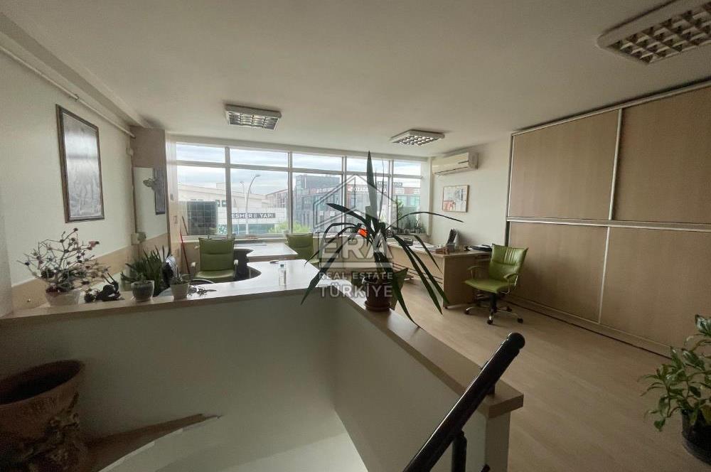 ERA KARAT ADAPAZARI BOSNA CADDESİ'NDE DUBLEX SATILIK OFİS