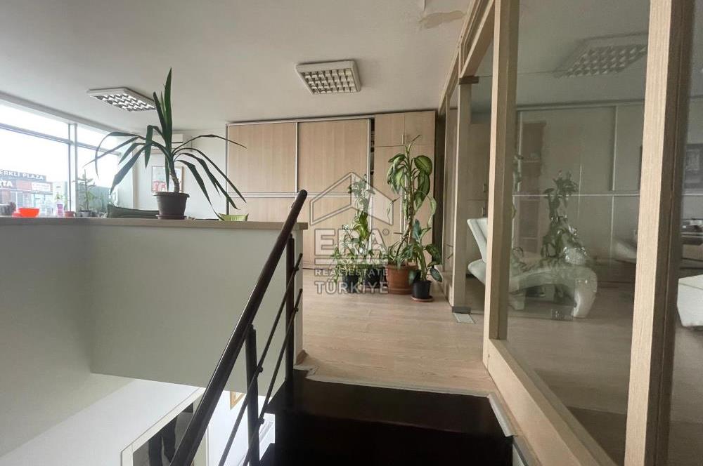 ERA KARAT ADAPAZARI BOSNA CADDESİ'NDE DUBLEX SATILIK OFİS