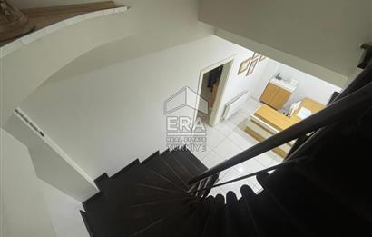 ERA KARAT ADAPAZARI BOSNA CADDESİ'NDE DUBLEX SATILIK OFİS