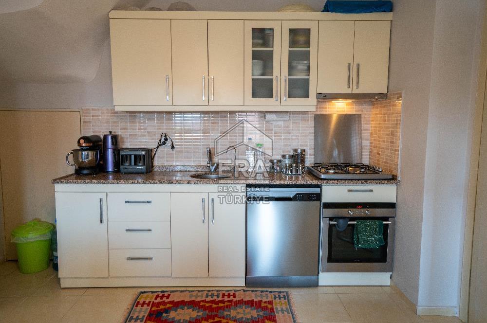 Datça Merkezde Satılık Kapanmaz Deniz Manzaralı 3+1 Çatı Dubleks