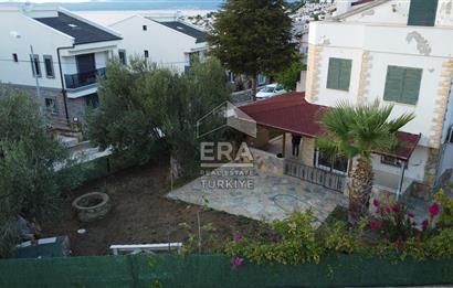 ERA Angel'dan Pelitköy'de Havuzlu Sitede Deniz Manzaralı Villa