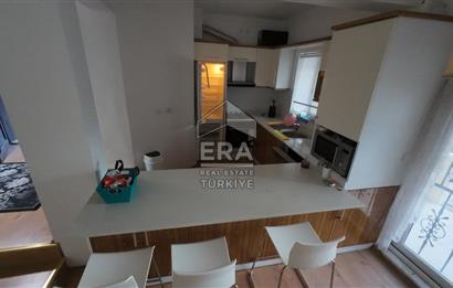ERA Angel'dan Pelitköy'de Havuzlu Sitede Deniz Manzaralı Villa
