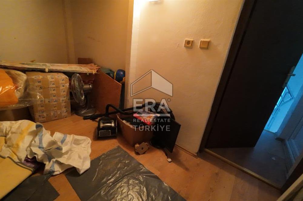 ERA Angel'dan Pelitköy'de Havuzlu Sitede Deniz Manzaralı Villa