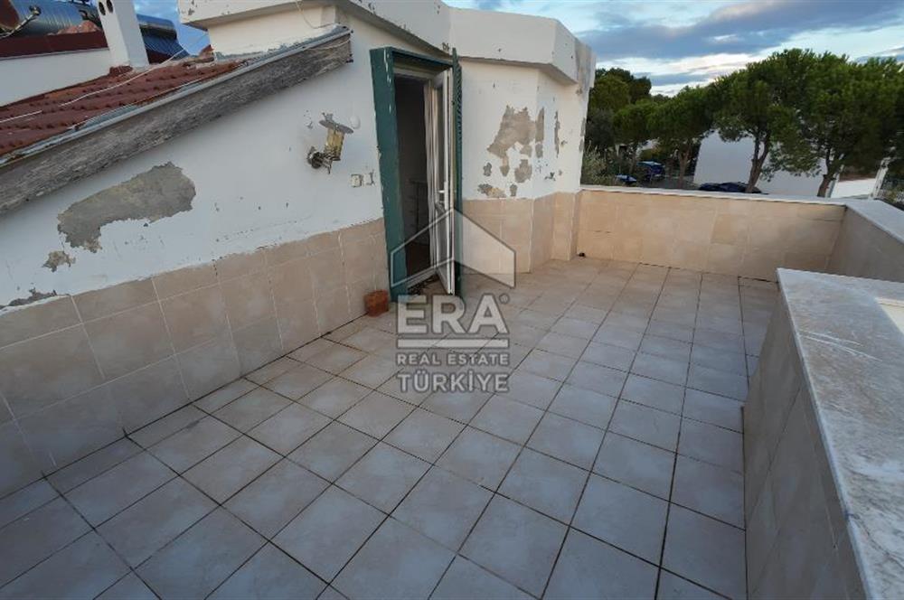 ERA Angel'dan Pelitköy'de Havuzlu Sitede Deniz Manzaralı Villa