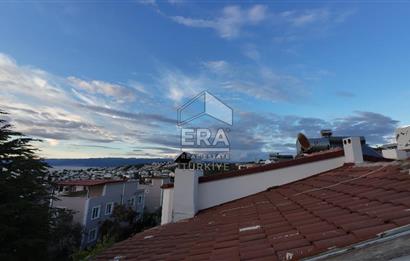 ERA Angel'dan Pelitköy'de Havuzlu Sitede Deniz Manzaralı Villa