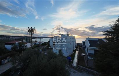 ERA Angel'dan Pelitköy'de Havuzlu Sitede Deniz Manzaralı Villa