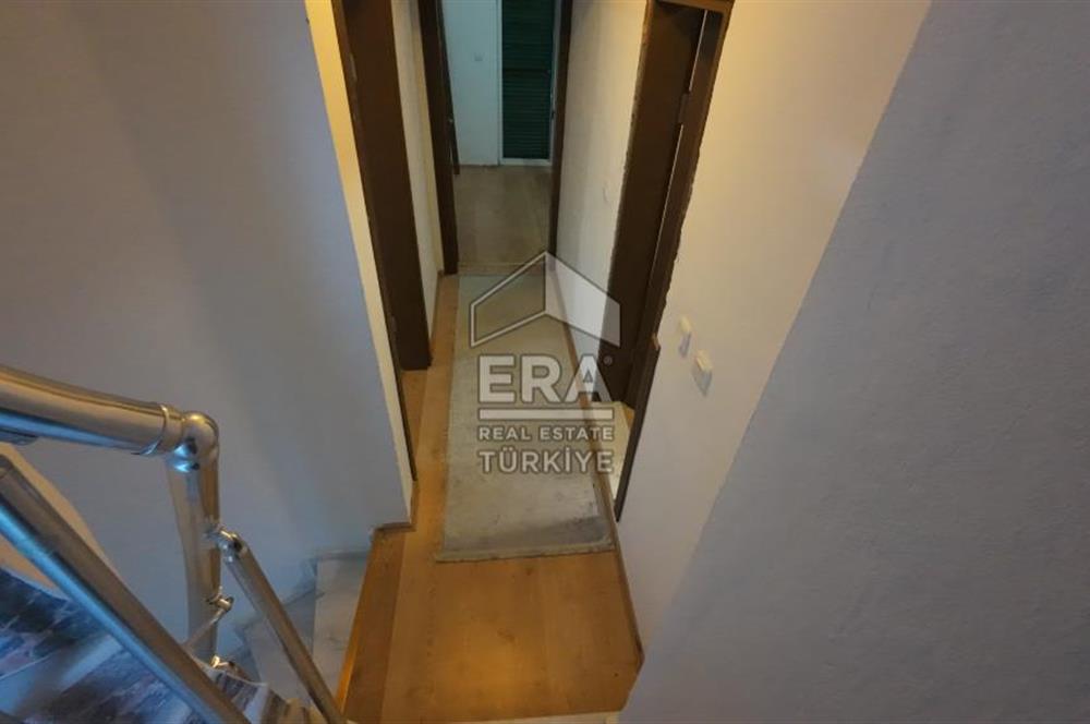 ERA Angel'dan Pelitköy'de Havuzlu Sitede Deniz Manzaralı Villa
