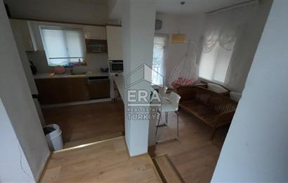 ERA Angel'dan Pelitköy'de Havuzlu Sitede Deniz Manzaralı Villa