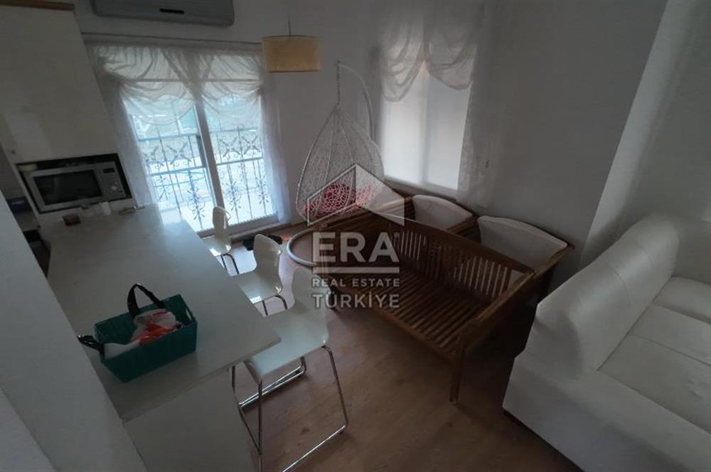 ERA Angel'dan Pelitköy'de Havuzlu Sitede Deniz Manzaralı Villa