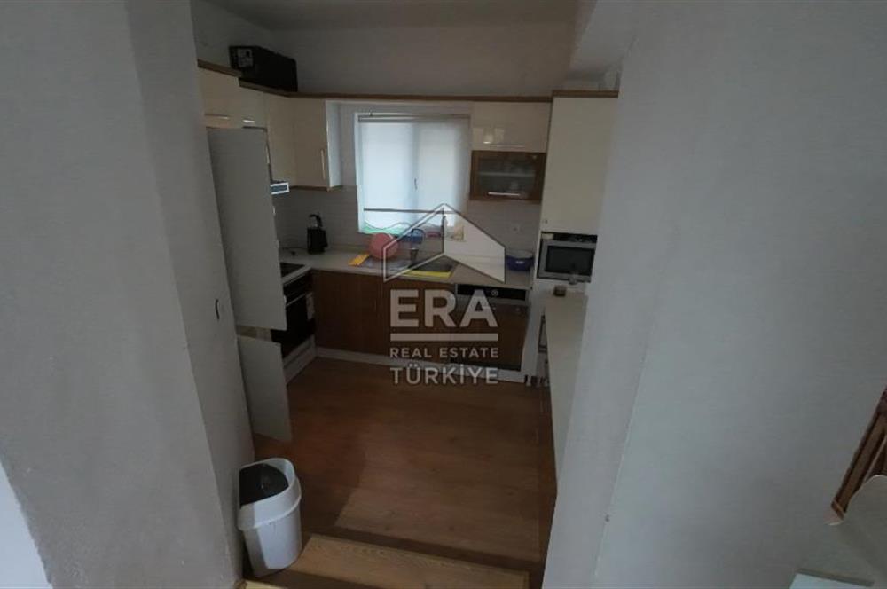 ERA Angel'dan Pelitköy'de Havuzlu Sitede Deniz Manzaralı Villa