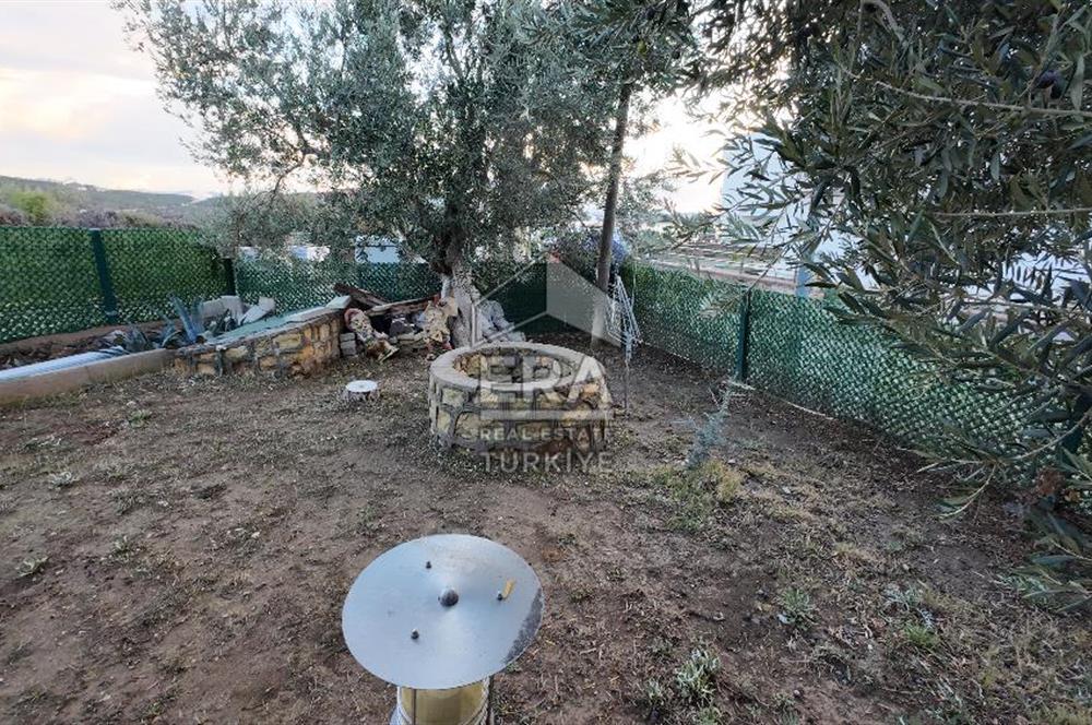 ERA Angel'dan Pelitköy'de Havuzlu Sitede Deniz Manzaralı Villa