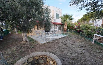 ERA Angel'dan Pelitköy'de Havuzlu Sitede Deniz Manzaralı Villa