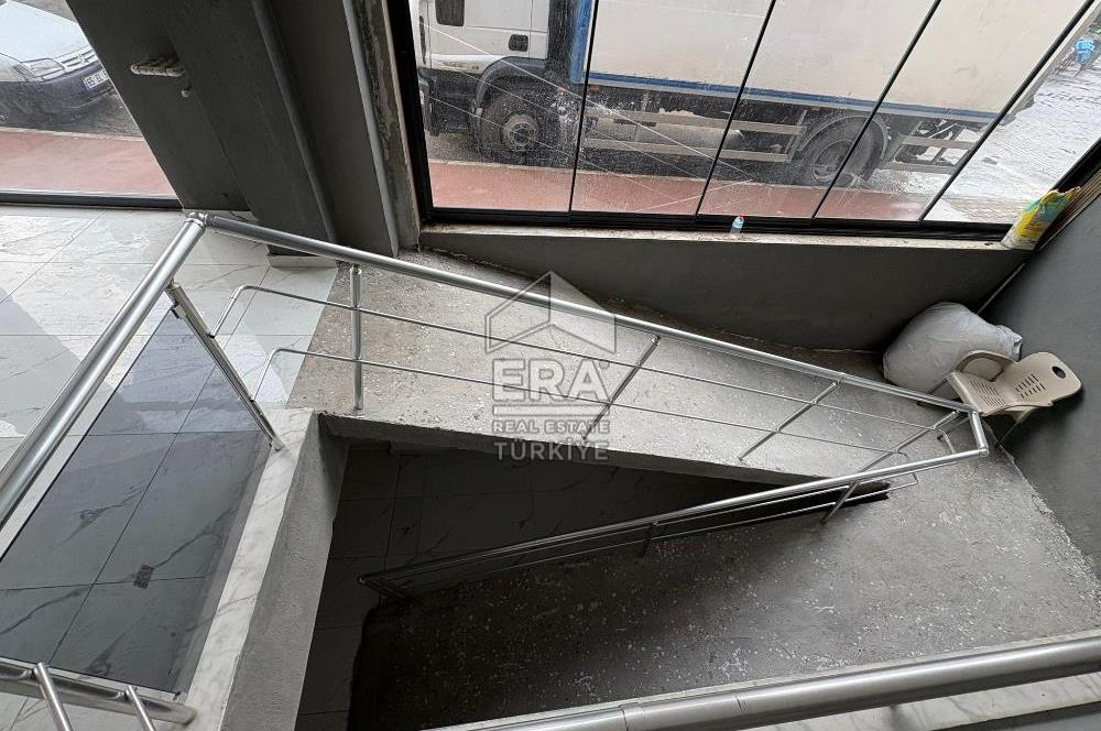 Buca İnönü Mah. Pazar Yerinde Batarkatlı Kiralık Dükkan