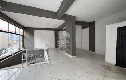 Buca İnönü Mah. Pazar Yerinde Batarkatlı Kiralık Dükkan
