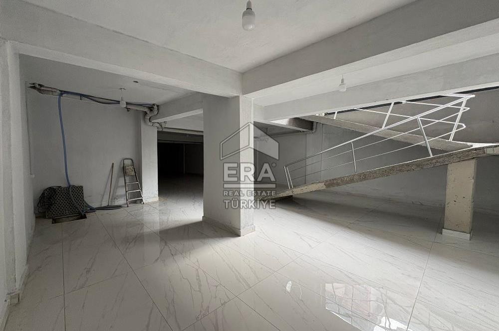 Buca İnönü Mah. Pazar Yerinde Batarkatlı Kiralık Dükkan