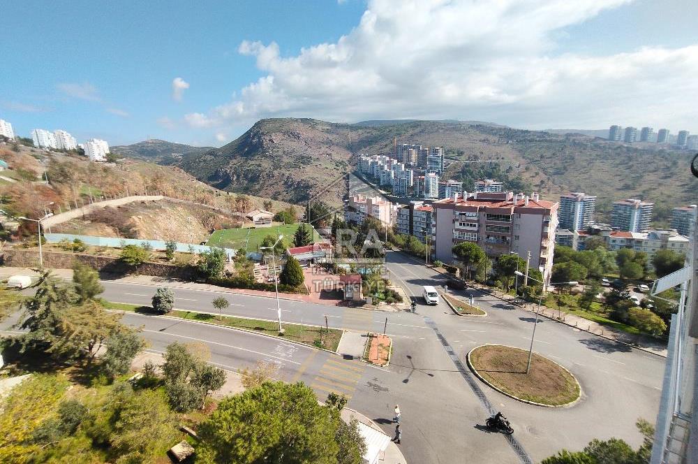 İzkent Mah. Cadde Üzerinde Satılık 3+1