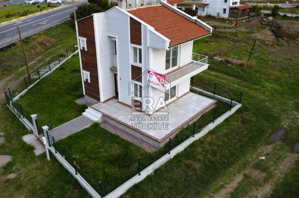 Era Angel'dan Altınova'da Geniş Bahçeli 2+1 Satılık Villa