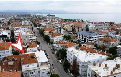 ERA ANGEL'DAN DENİZE YÜRÜME MESAFESİ YENİLENMİŞ 2+1 BAHÇE KATI