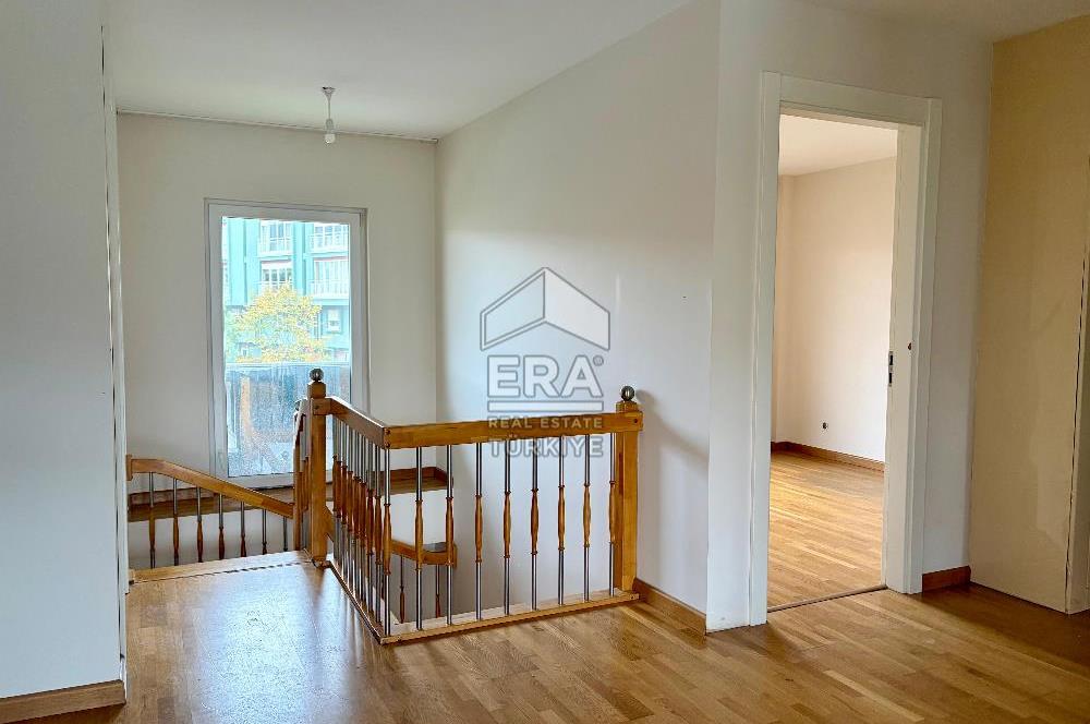 Zekeriyaköy Alya Evlerinde Kiralık 4+2 Bahçe Dubleks