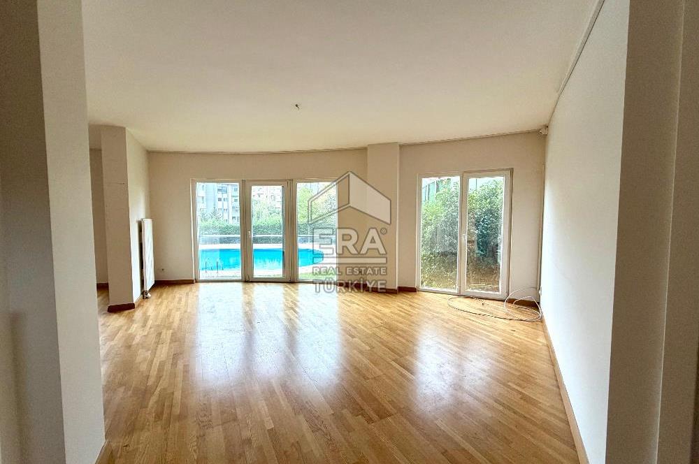 Zekeriyaköy Alya Evlerinde Kiralık 4+2 Bahçe Dubleks