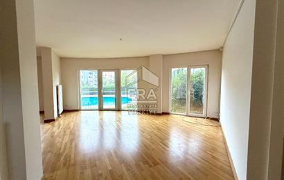 Zekeriyaköy Alya Evlerinde Kiralık 4+2 Bahçe Dubleks