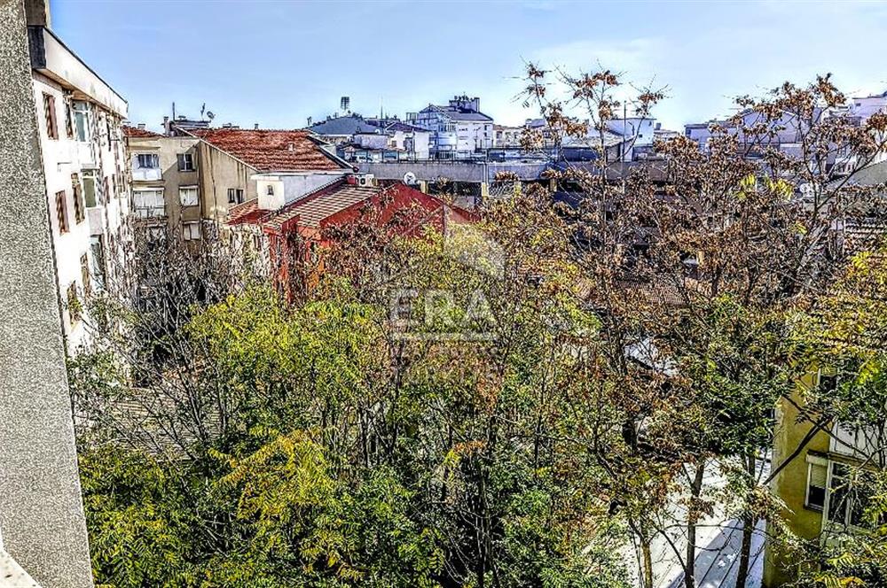 ERA SÖZ GAYRİMENKULDEN  KIZILAY CADDESİNİN KALBİNDE, HAYATIN MERKEZİNDE,  EŞSİZ SATILIK 2+1 DAİRE