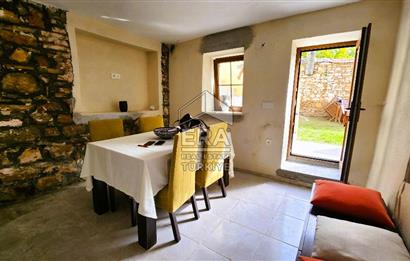 Balıkesir Burhaniye Pelitköy Köyiçi Mevkiinde Geniş Bahçeli Tam Müstakil Ev