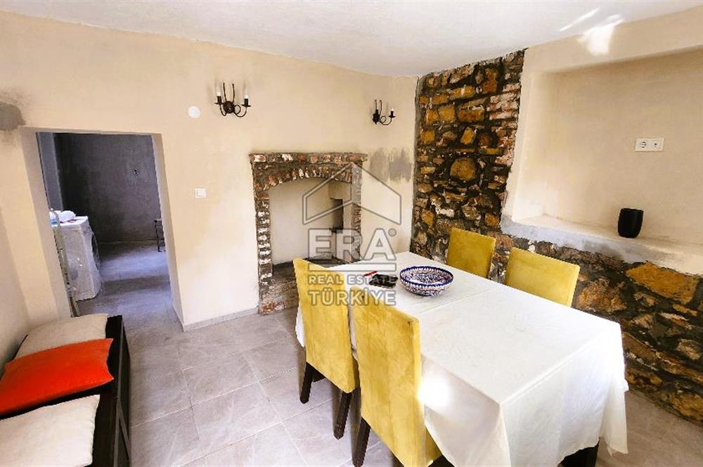 Balıkesir Burhaniye Pelitköy Köyiçi Mevkiinde Geniş Bahçeli Tam Müstakil Ev