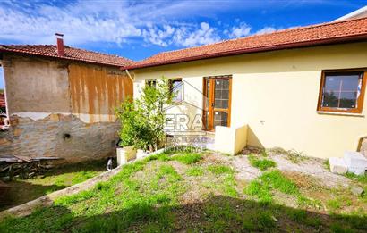 Balıkesir Burhaniye Pelitköy Köyiçi Mevkiinde Geniş Bahçeli Tam Müstakil Ev