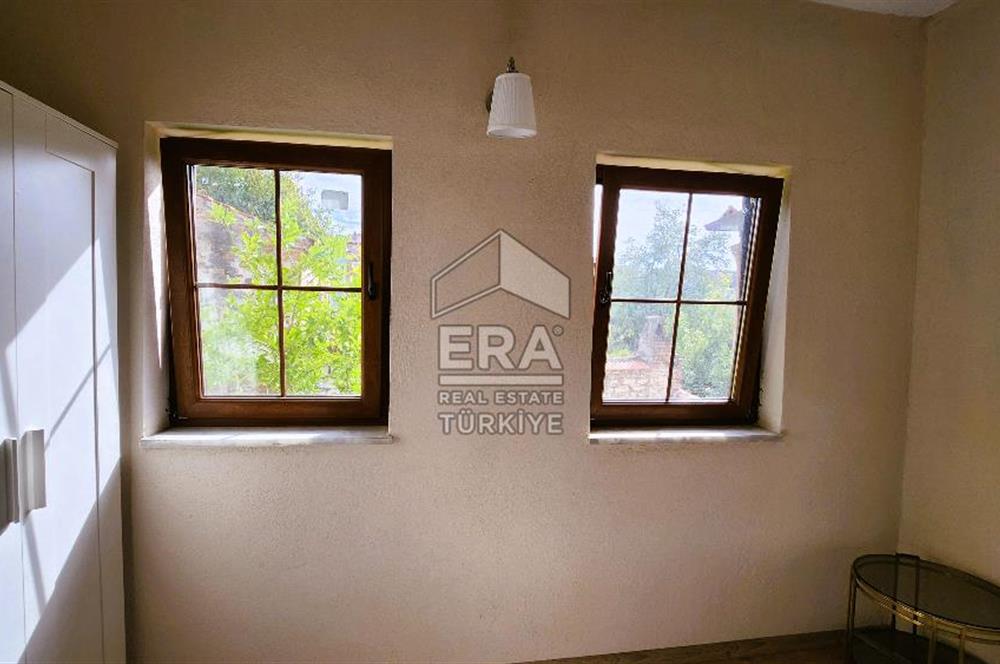 Balıkesir Burhaniye Pelitköy Köyiçi Mevkiinde Geniş Bahçeli Tam Müstakil Ev