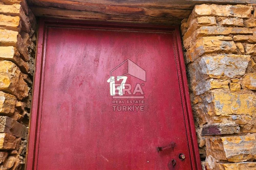 Balıkesir Burhaniye Pelitköy Köyiçi Mevkiinde Geniş Bahçeli Tam Müstakil Ev