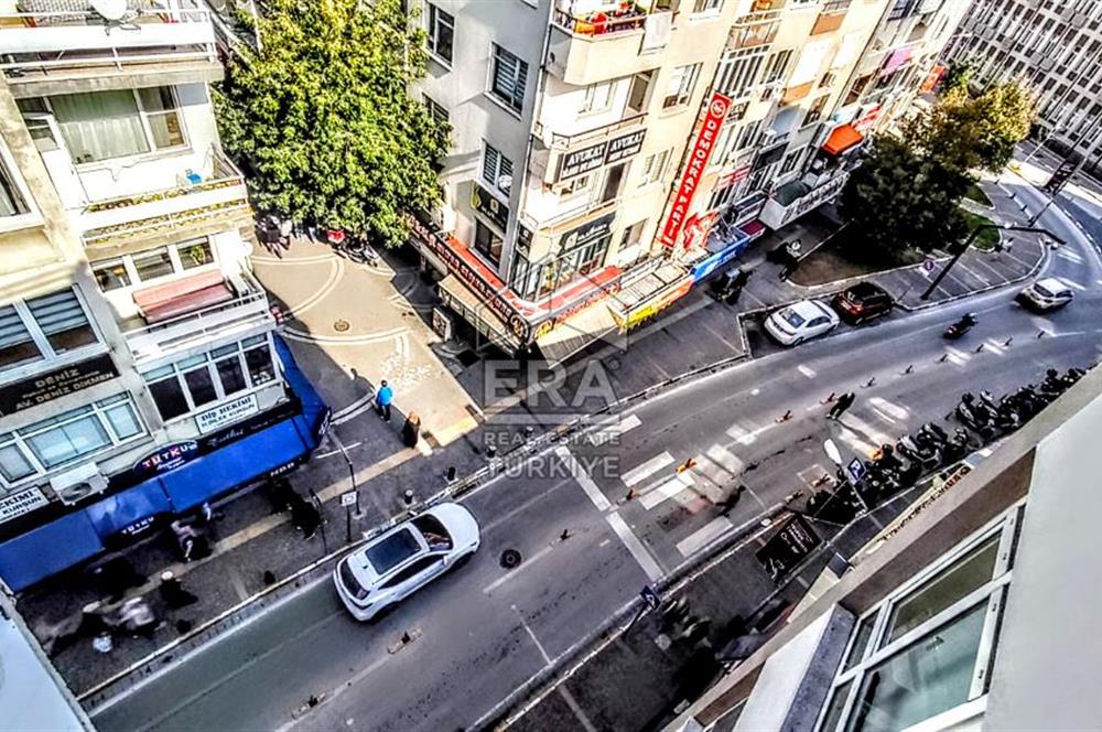 ERA SÖZ GAYRİMENKULDEN  KIZILAY CADDESİNİN KALBİNDE, HAYATIN MERKEZİNDE,  EŞSİZ SATILIK 2+1 DAİRE