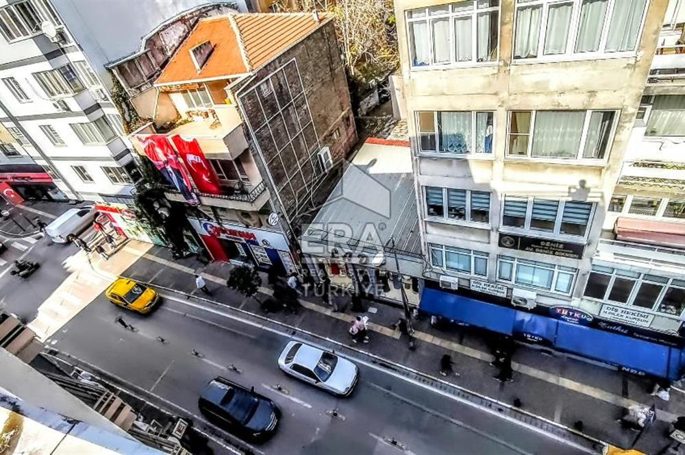 ERA SÖZ GAYRİMENKULDEN  KIZILAY CADDESİNİN KALBİNDE, HAYATIN MERKEZİNDE,  EŞSİZ SATILIK 2+1 DAİRE