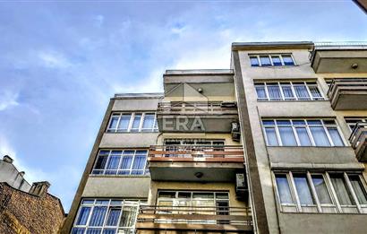 ERA SÖZ GAYRİMENKULDEN  KIZILAY CADDESİNİN KALBİNDE, HAYATIN MERKEZİNDE,  EŞSİZ SATILIK 2+1 DAİRE