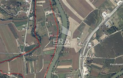 ERA KARAT’TAN SAKARYA FERİZLİ’DE  SATILIK 640 M2 TARLA