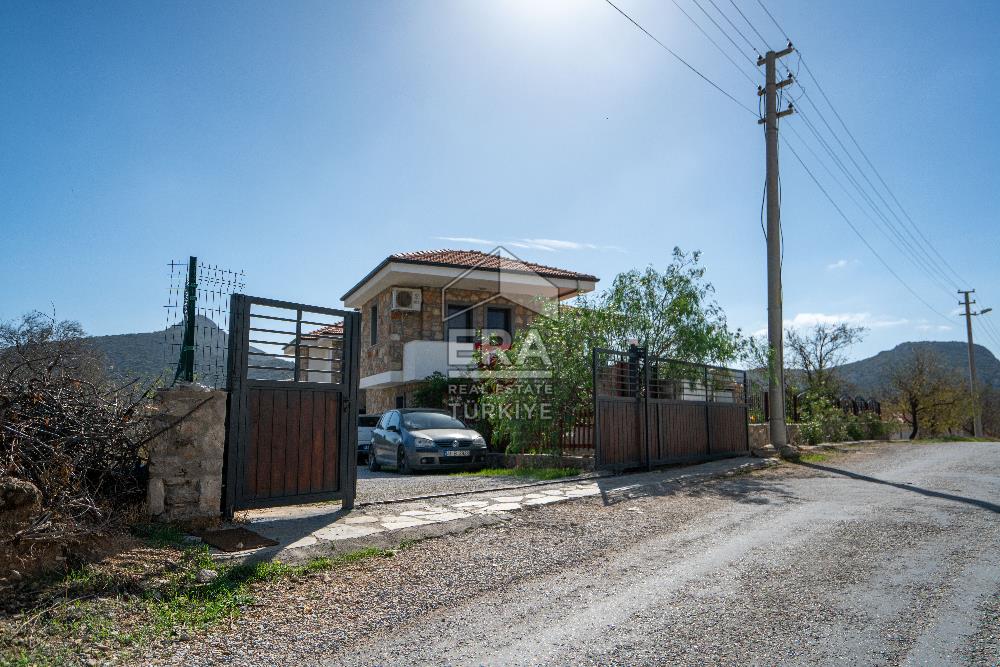 Datça Cumalı'da Satılık Müstakil Bahçeli 95 m2 2+1 Villa