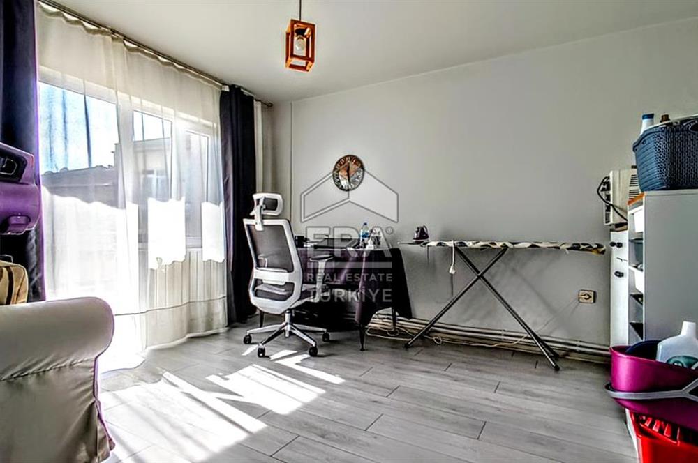 ERA SÖZ GAYRİMENKULDEN  KIZILAY CADDESİNİN KALBİNDE, HAYATIN MERKEZİNDE,  EŞSİZ SATILIK 2+1 DAİRE